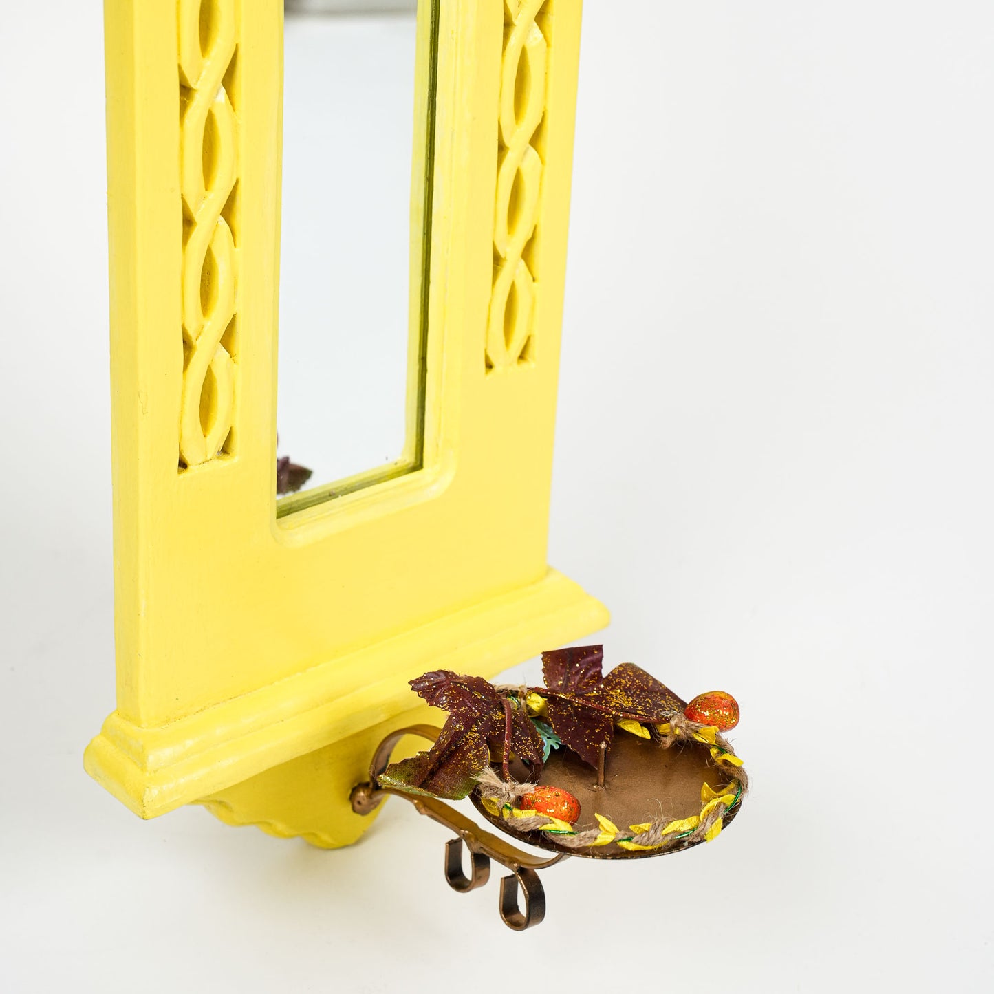 Pratibimb Sconce