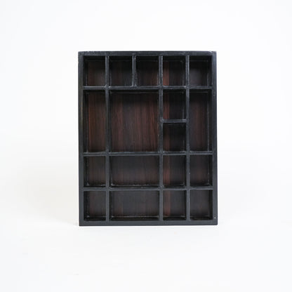 Keepsake Ledge Black