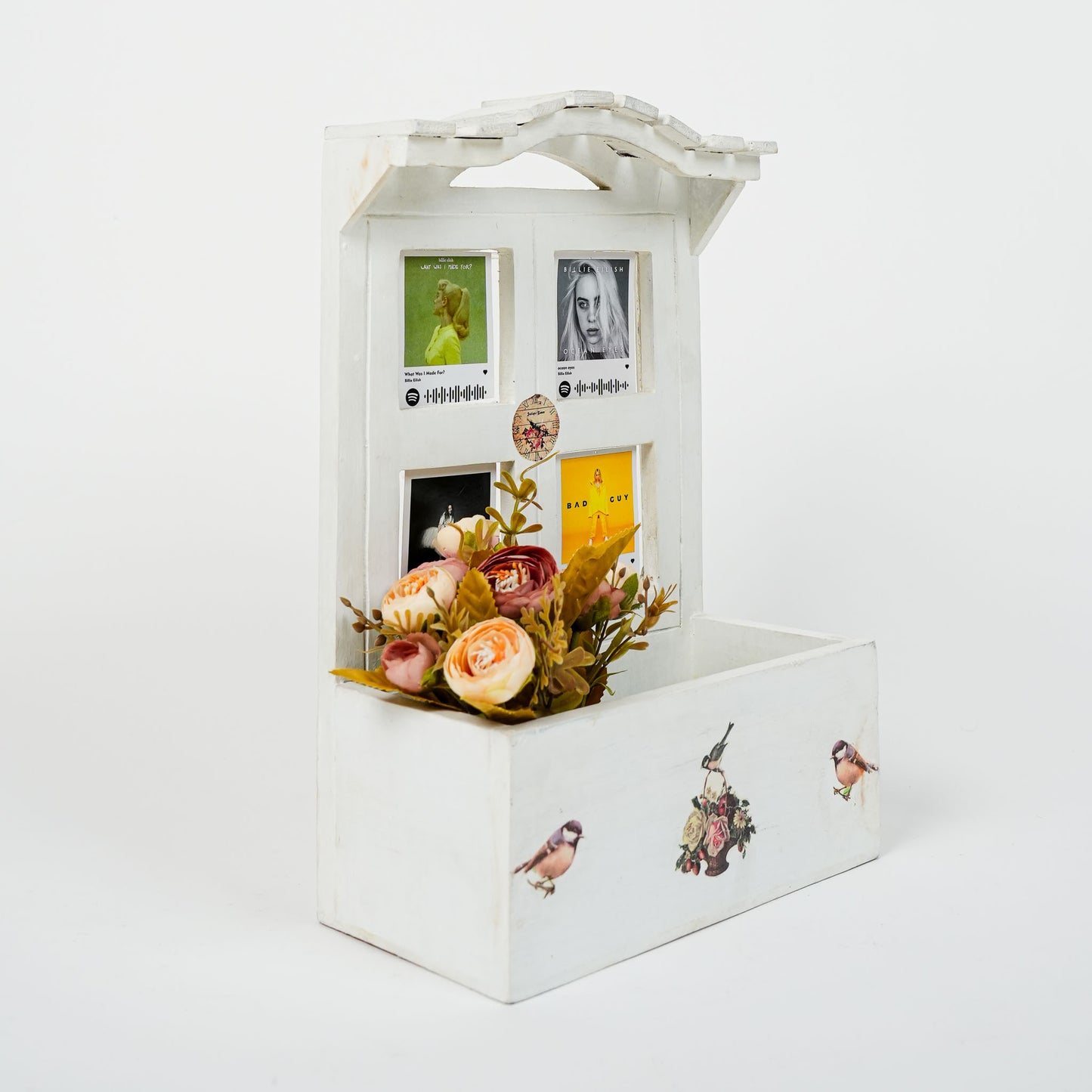 Quirky Hut