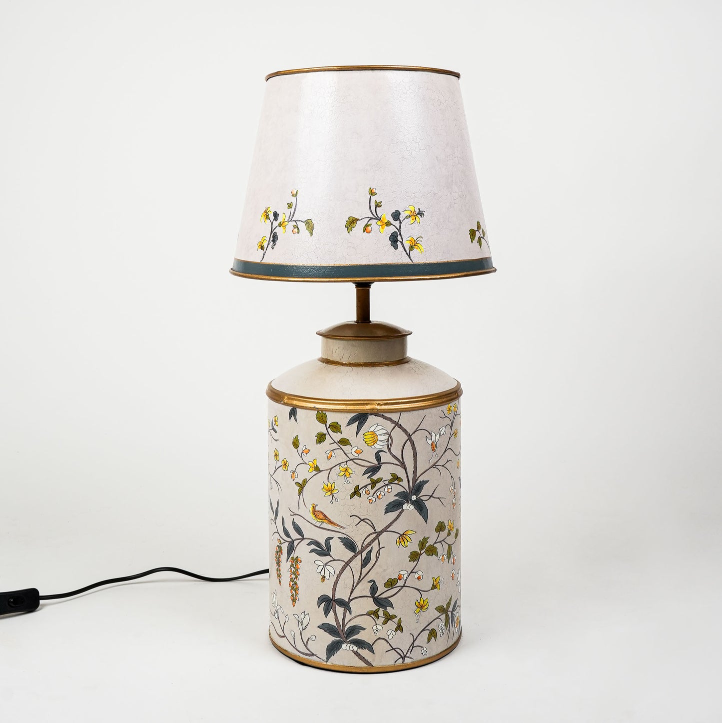 Ivory Reverie Lamp